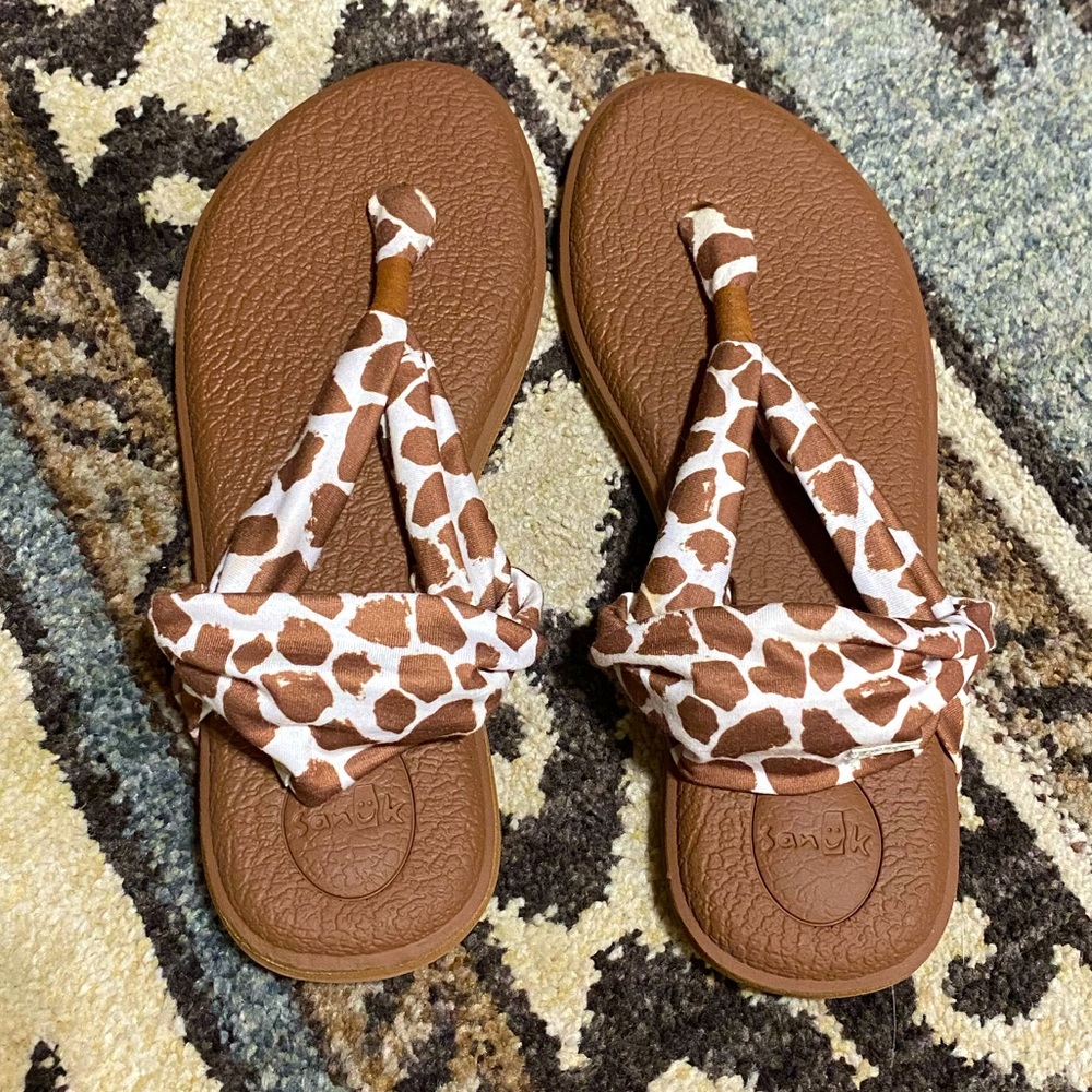Cow print sanuks